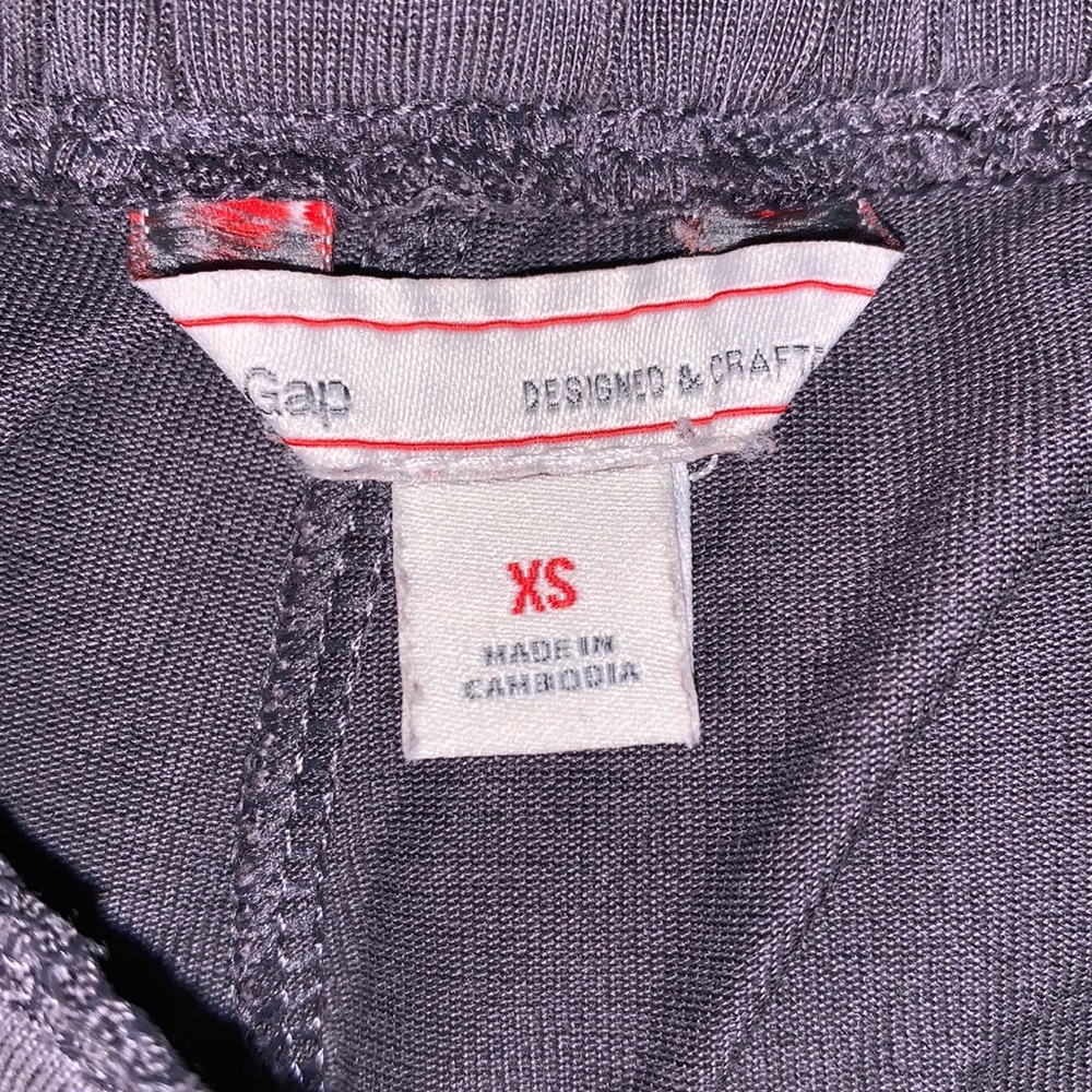 gap - Picture 3 of 8